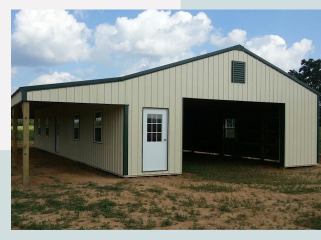 Строительство конюшен в Березниках