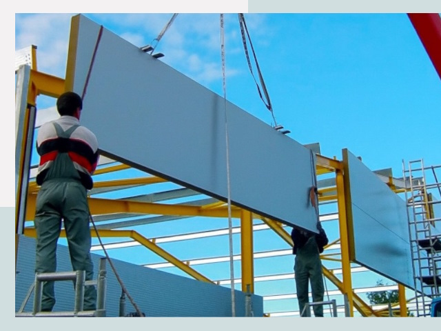 Монтаж сэндвич-панелей в Березниках от 618 руб.